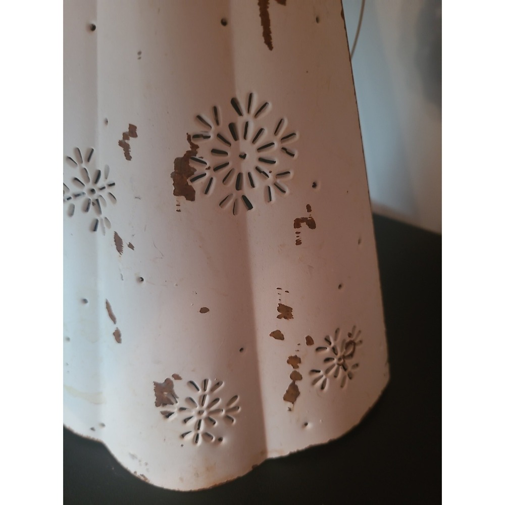 Vintage white tin /metal angel‎ with Snowflake 14" - Picture 10 of 13